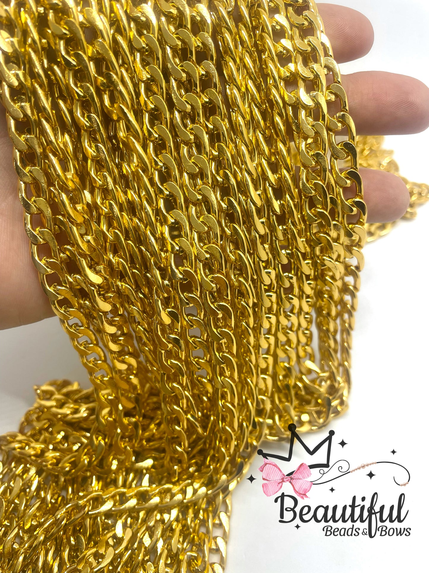 Cadena Aluminio Dorado